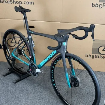 Used Bianchi Specialissima RC Sram Red eTap AXS 2024 2024 Road & Gravel, Black — image 9 of 11