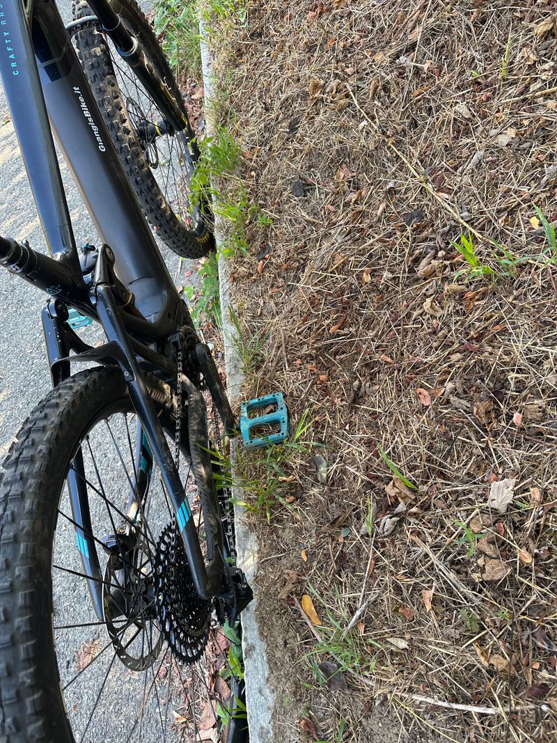Mondraker Crafty SRAM GX Eagle 2021 Mountainbike usato, Nero — immagine 4 di 6
