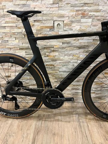 Used Canyon Aeroad CFR Disc Di2 2023 Frameset 2023 Road & Gravel, Black — image 2 of 4