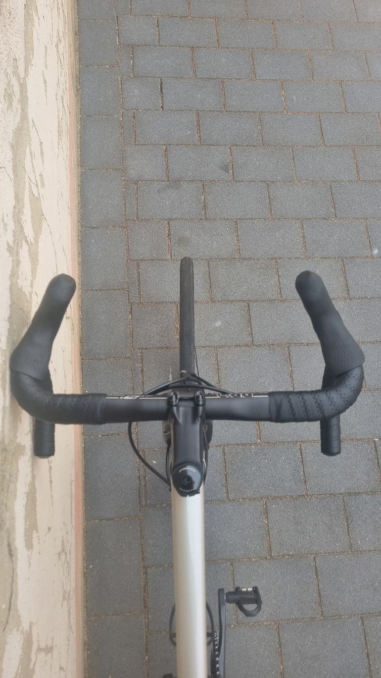 Used Ridley Fenix SLA Disc - Shimano 105 2x11sp 2023 2023 Road & Gravel, Light Gray — image 7 of 7