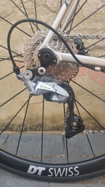 Used Ridley Fenix SLA Disc - Shimano 105 2x11sp 2023 2023 Road & Gravel, Light Gray — image 4 of 7