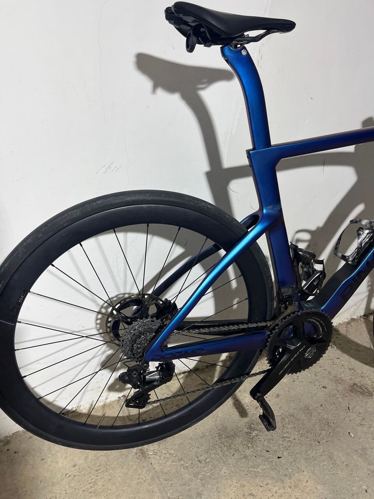 Used Pinarello Dogma Shimano Dura Ace Di2 2025 Road & Gravel — image 13 of 14