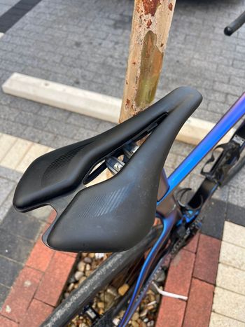 Used Pinarello Dogma Shimano Dura Ace Di2 2025 Road & Gravel — image 8 of 14