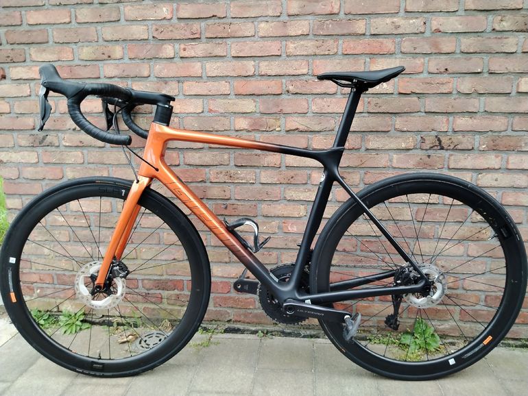Used Giant TCR Advanced Pro Disc 0 Di2 2024 2024 Road & Gravel, Naranja — image 2 of 7