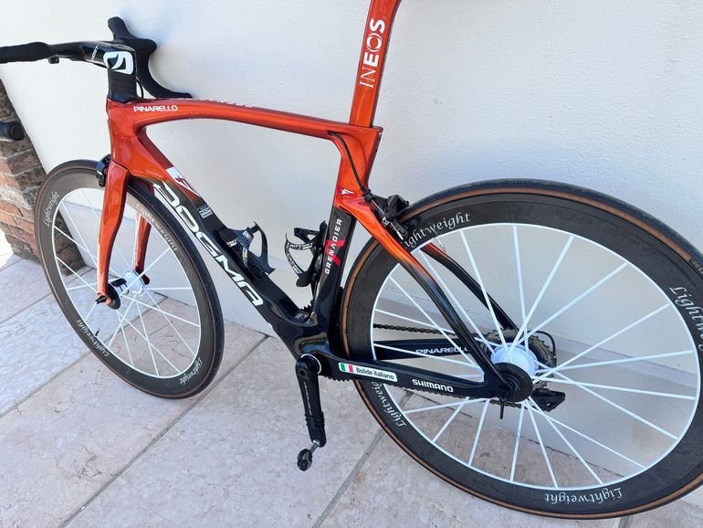 Used Pinarello dogma F durace 11 Speed Pinarello dogma F durace 11 Speed Custom Shimano Dura Ace 2024 Road & Gravel — image 13 of 17