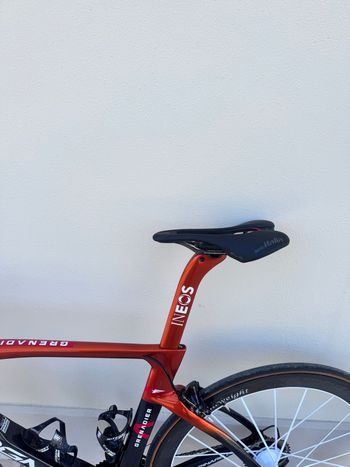 Used Pinarello dogma F durace 11 Speed Pinarello dogma F durace 11 Speed Custom Shimano Dura Ace 2024 Road & Gravel — image 16 of 17
