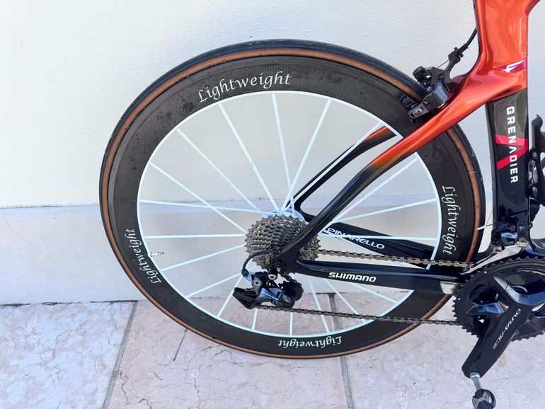 Used Pinarello dogma F durace 11 Speed Pinarello dogma F durace 11 Speed Custom Shimano Dura Ace 2024 Road & Gravel — image 7 of 17