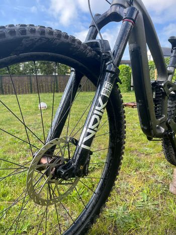 Used Trek Fuel EX 9.8 XT Gen 6 2024 2024 Mountainbike, Light Gray, 29 — image 9 of 15