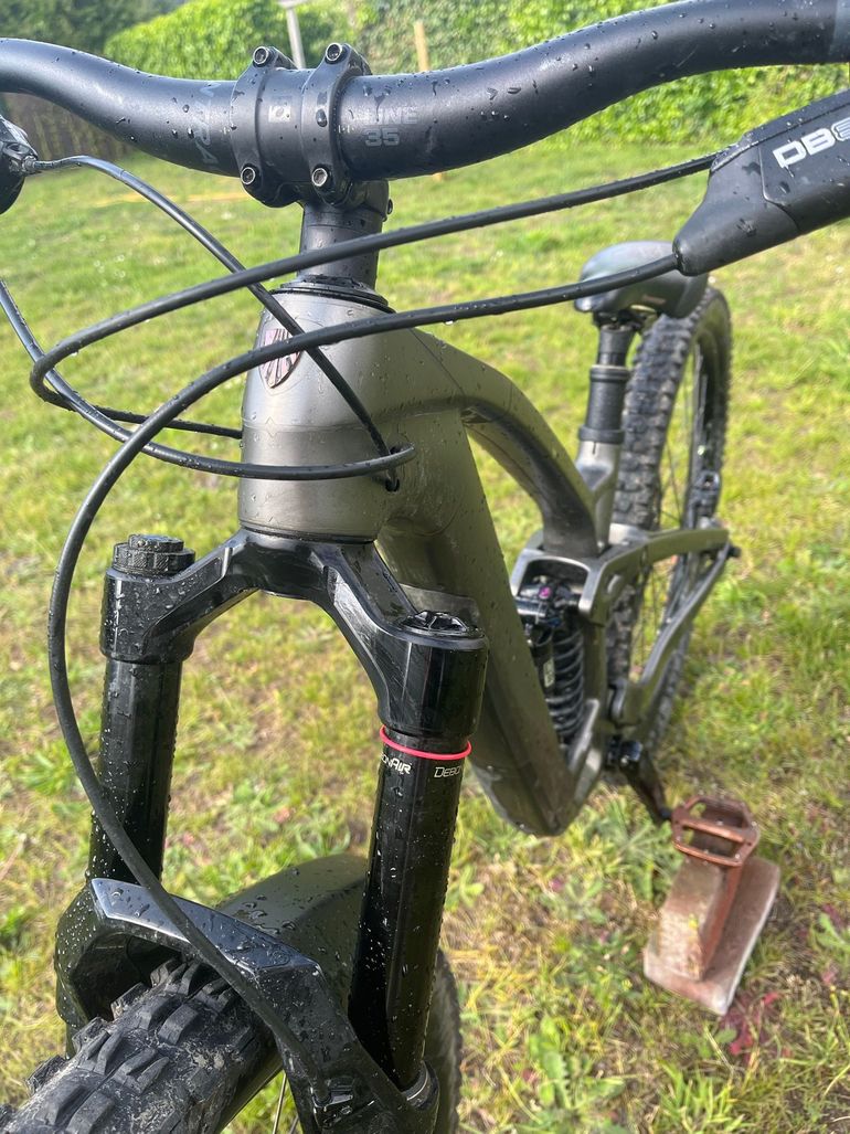 Used Trek Fuel EX 9.8 XT Gen 6 2024 2024 Mountainbike, Light Gray, 29 — image 10 of 15