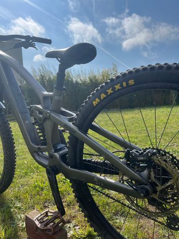 Used Trek Fuel EX 9.8 XT Gen 6 2024 2024 Mountainbike, Light Gray, 29 — image 15 of 15