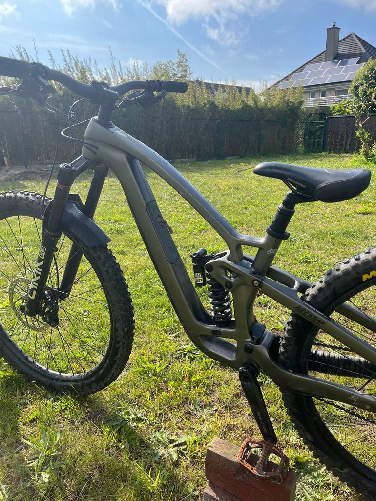Used Trek Fuel EX 9.8 XT Gen 6 2024 2024 Mountainbike, Light Gray, 29 — image 5 of 15