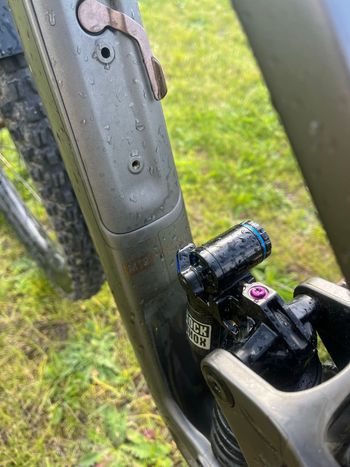 Used Trek Fuel EX 9.8 XT Gen 6 2024 2024 Mountainbike, Light Gray, 29 — image 11 of 15