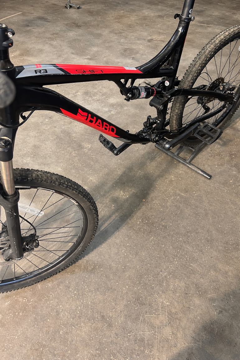 Used Haro Beasley Shimano Dura Ace 2017 Mountainbike, Black — image 3 of 3