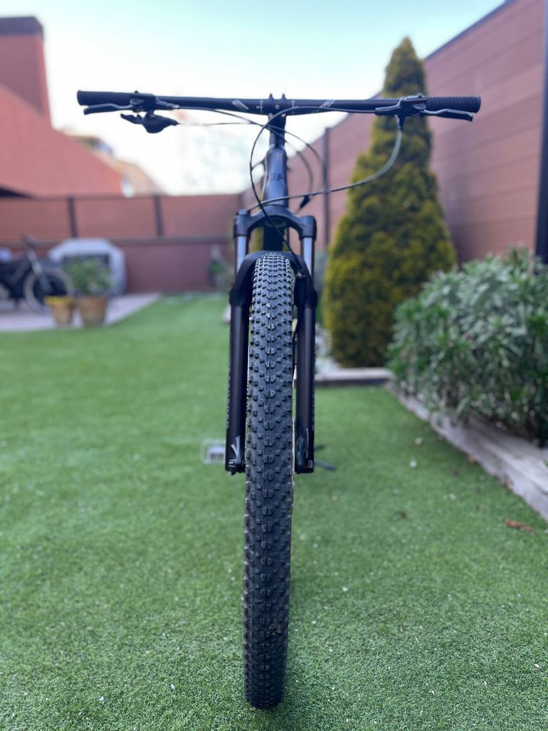 Used BH EXPERT 4.5 2022 2022 Mountainbike, Black, 29 — image 4 of 13