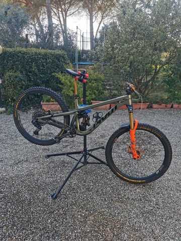 Brugt Pivot Firebird SRAM GX Eagle AXS 2023 Mountainbike — billede 1 af 4