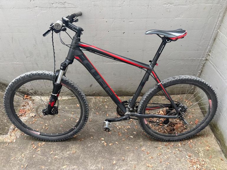 Used CUBE CUBE Shimano Alivio 2014 Mountainbike, Schwarz — image 1 of 6