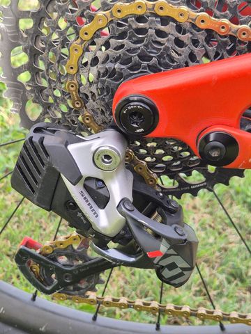 Used Specialized Turbo Levo SRAM X01 Eagle AXS 2022 Mountainbike, Red — image 4 of 11