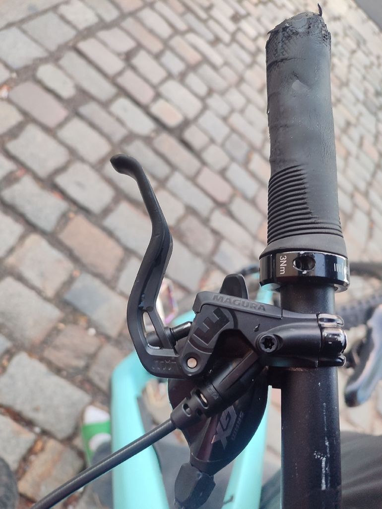 Used CUBE STEREO ONE44 C:62 PRO 2023 2023 Mountainbike, Azul — image 4 of 8