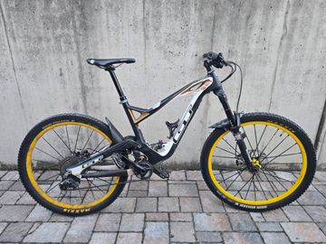 Tweedehands GT Force Team 2017 Mountainbike — afbeelding 3 van 10