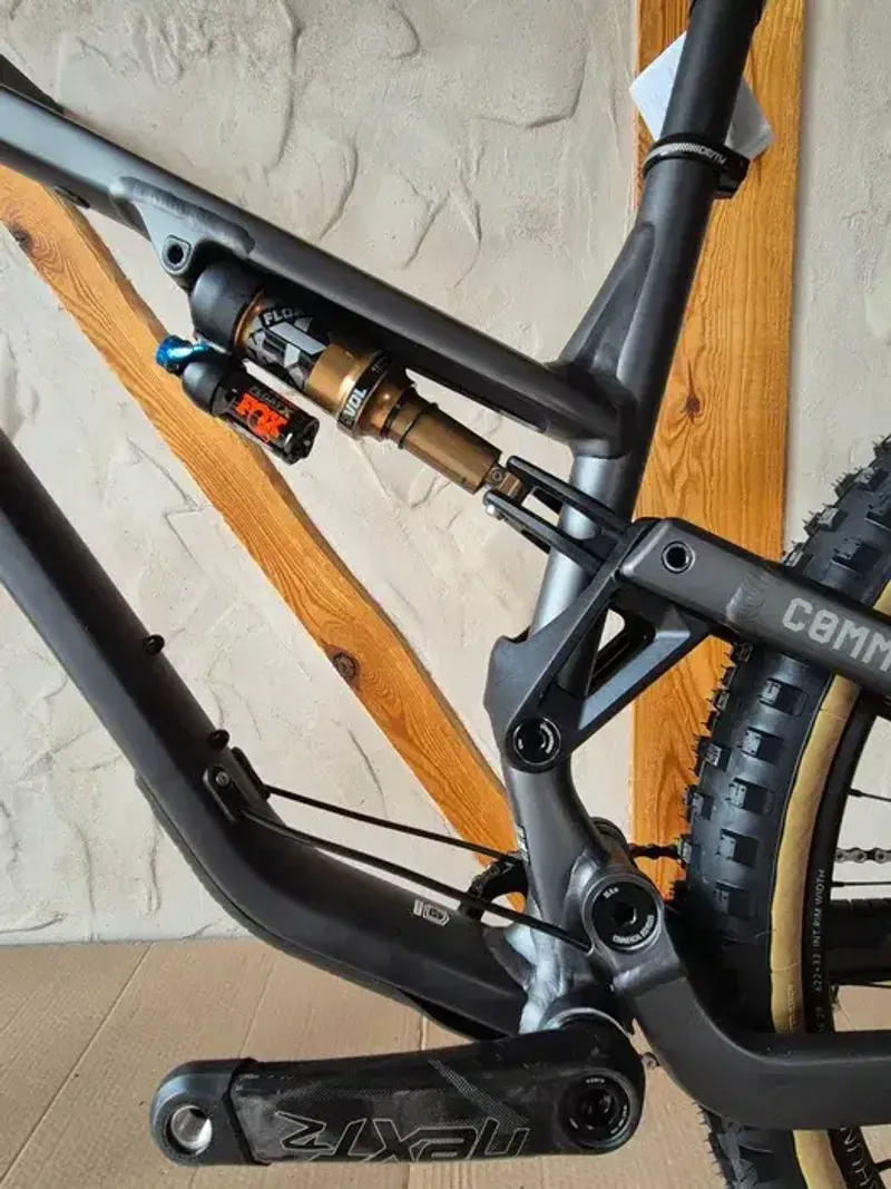 Gebrauchtes Commencal META TR Shimano Deore XT 2023 Mountainbike, Hellgrau — Bild 5 von 12