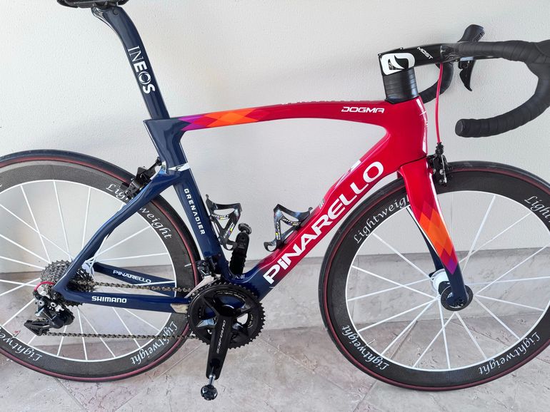 Used Pinarello dogma F durace 11 Speed Pinarello dogma F durace 11 Speed Custom Shimano Dura Ace 2024 Road & Gravel, Red — image 2 of 8