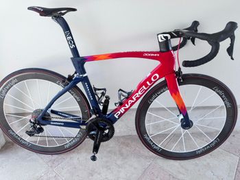 Used Pinarello dogma F durace 11 Speed Pinarello dogma F durace 11 Speed Custom Shimano Dura Ace 2024 Road & Gravel