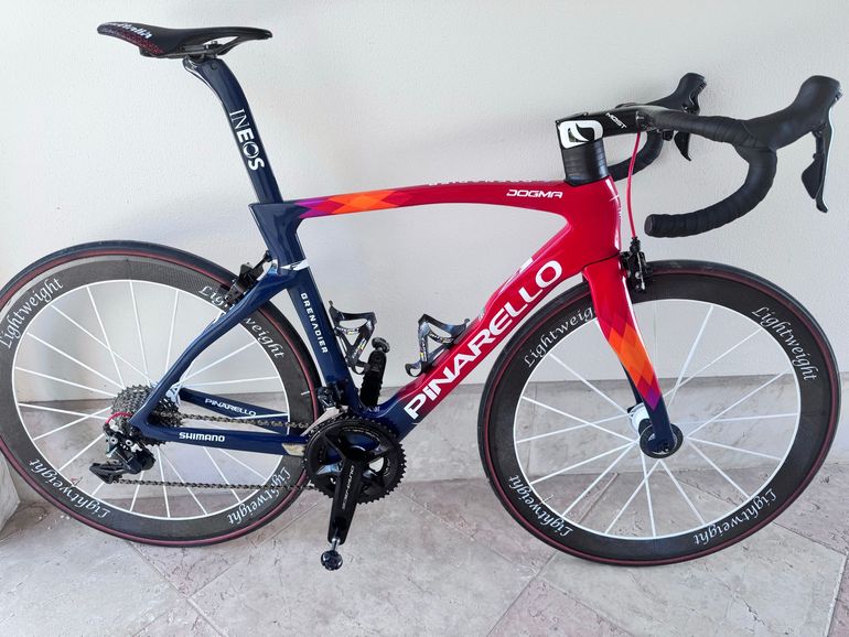 Used Pinarello dogma F durace 11 Speed Pinarello dogma F durace 11 Speed Custom Shimano Dura Ace 2024 Road & Gravel, Red — image 1 of 8