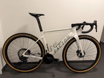 Factor, Ostro Shimano GRX Di2