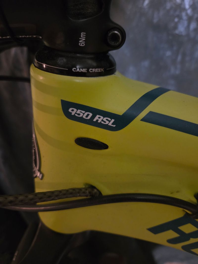 Used Rocky Mountain Element Shimano Deore XT 2015 Mountainbike, Green — image 5 of 5