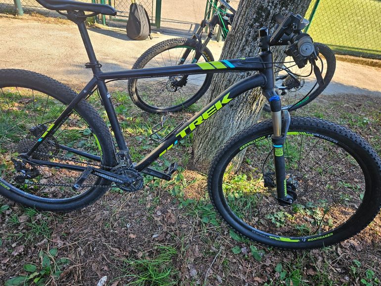 Used Trek Trek Custom Shimano Deore XT 2017 Mountainbike — image 1 of 11