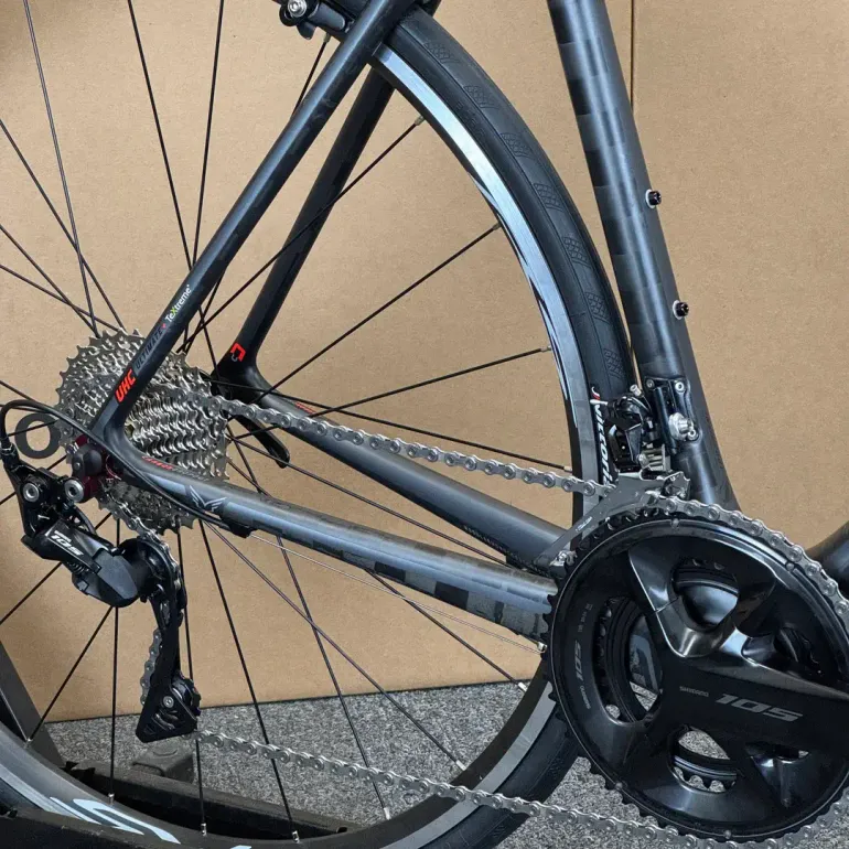 Used Felt Felt F FRD - 11-speed Shimano 105 56cm (2015) 2015 Road & Gravel, Black — image 5 of 9
