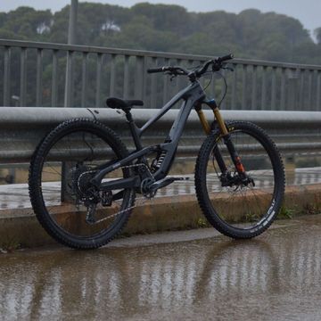 Cannondale Jekyll 1 2023 2023 Mountainbike usato, Nero — immagine 3 di 4
