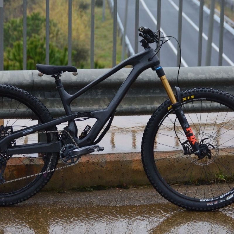 Cannondale Jekyll 1 2023 2023 Mountainbike usato, Nero — immagine 2 di 4