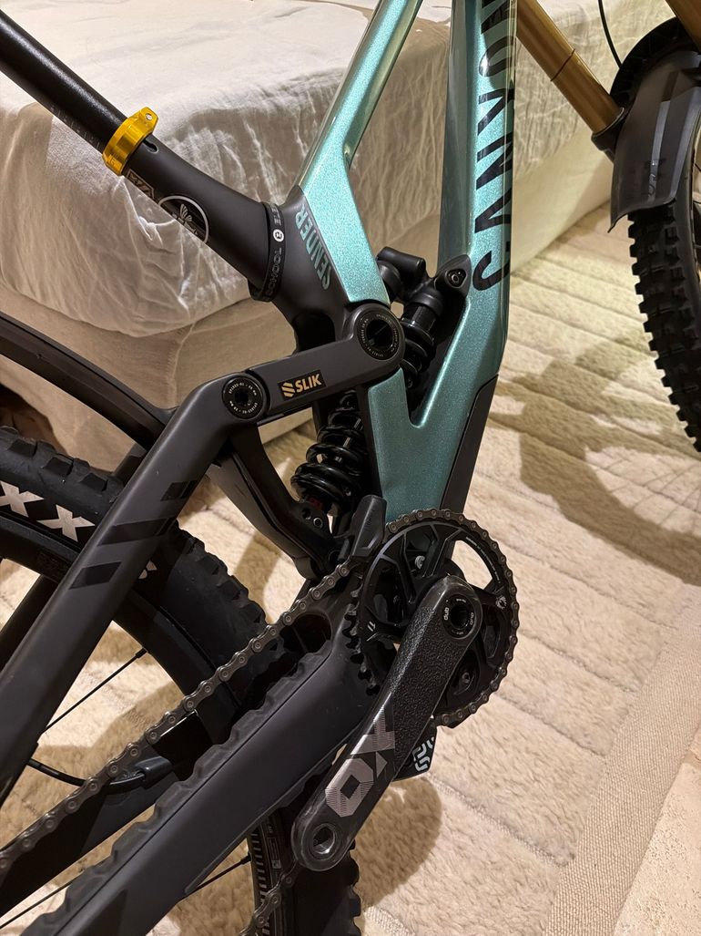 Used Canyon Sender CFR Mullet 2024 Frameset 2024 Mountainbike, Green, 29, 27.5 — image 8 of 9