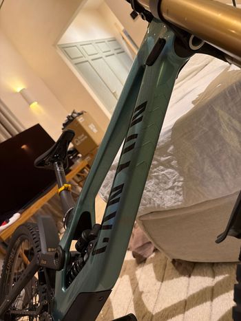 Used Canyon Sender CFR Mullet 2024 Frameset 2024 Mountainbike, Green, 29, 27.5 — image 9 of 9