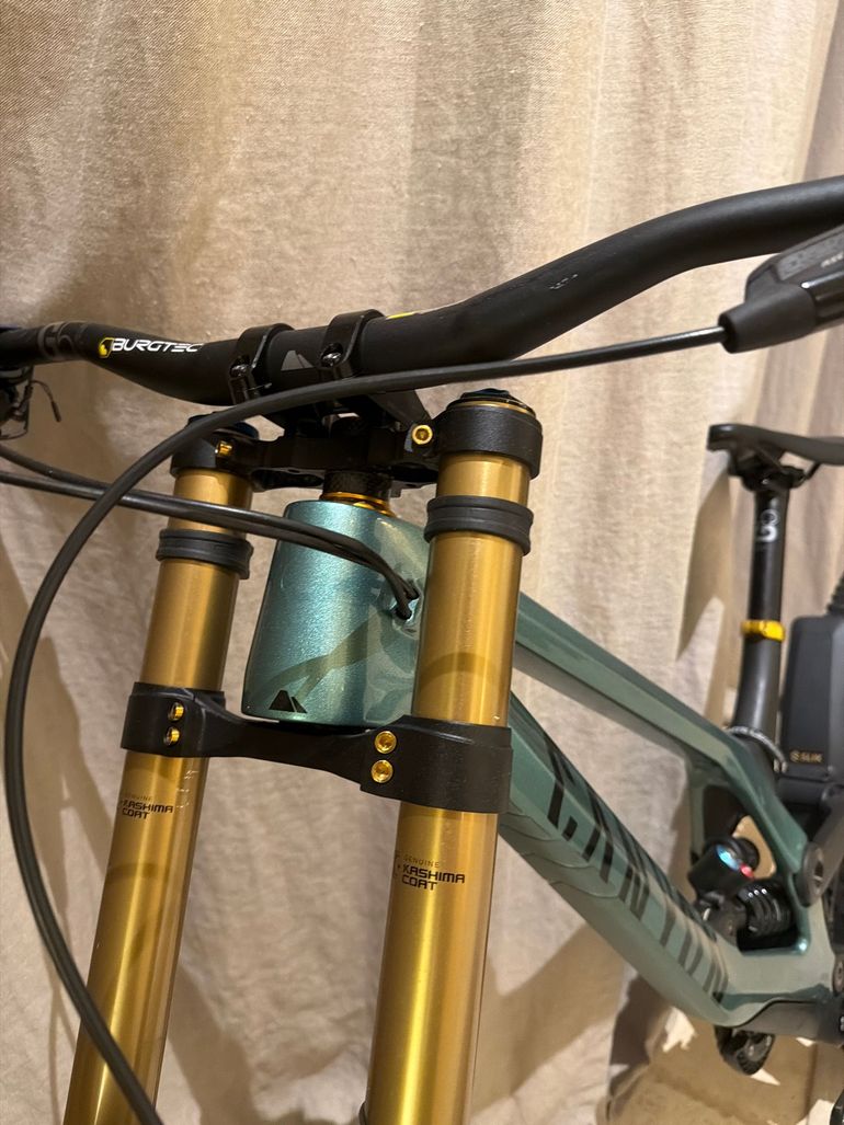 Used Canyon Sender CFR Mullet 2024 Frameset 2024 Mountainbike, Green, 29, 27.5 — image 2 of 9