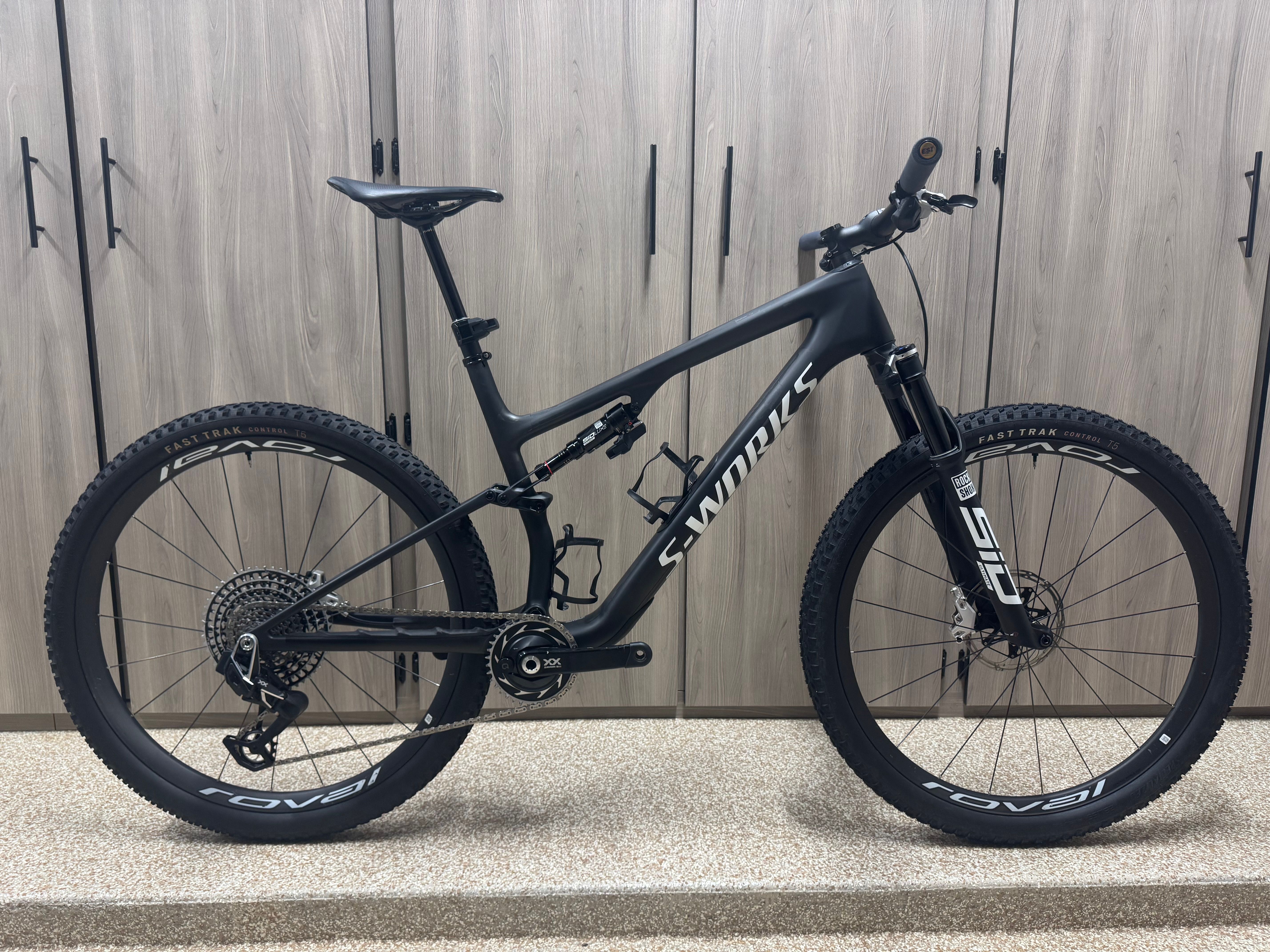 Specialized S-Works Epic 8 - SRAM XX AXS, RockShox Ultimate Flight