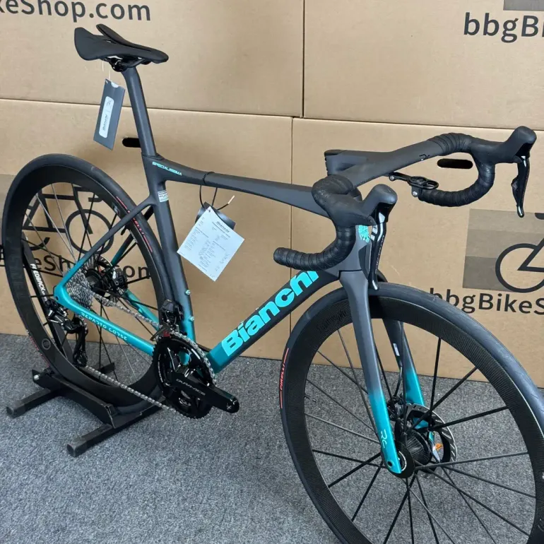 Used Bianchi Specialissima RC Durace Di2 2024 2024 Road & Gravel, Black — image 15 of 17