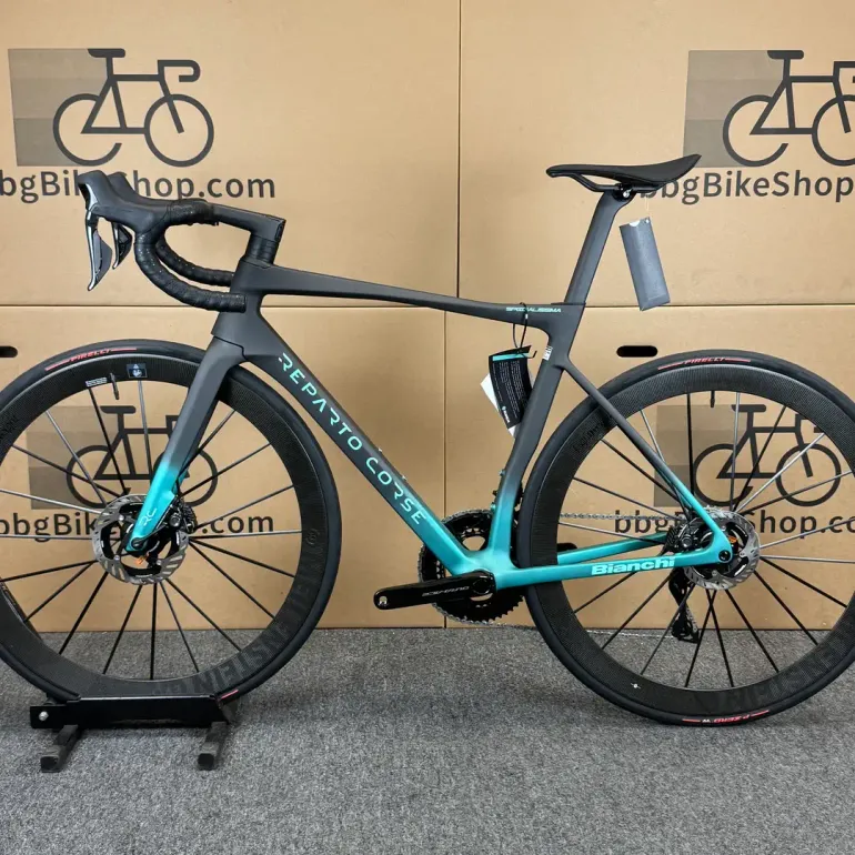 Used Bianchi Specialissima RC Durace Di2 2024 2024 Road & Gravel, Black — image 2 of 17