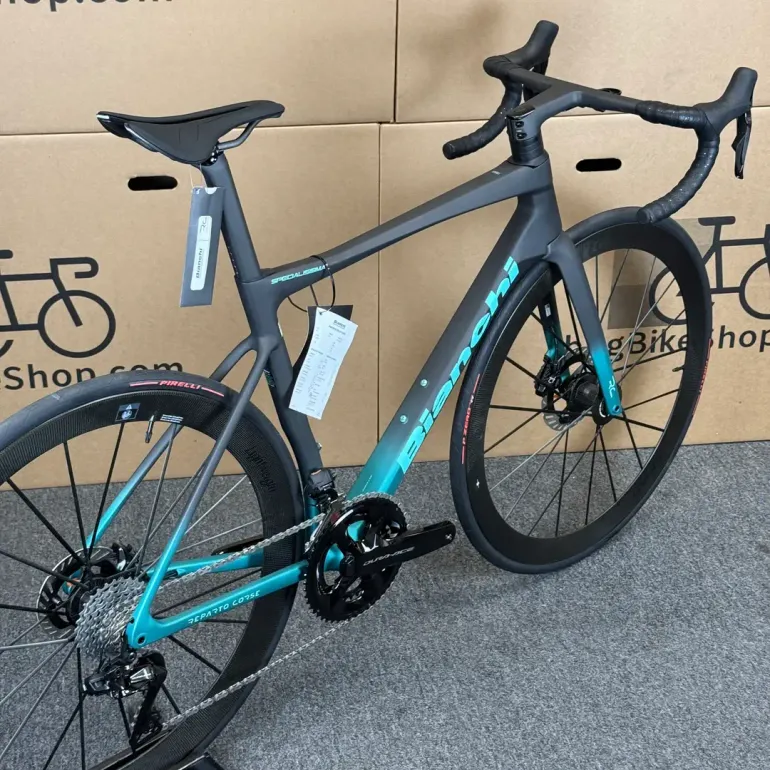 Used Bianchi Specialissima RC Durace Di2 2024 2024 Road & Gravel, Black — image 3 of 17