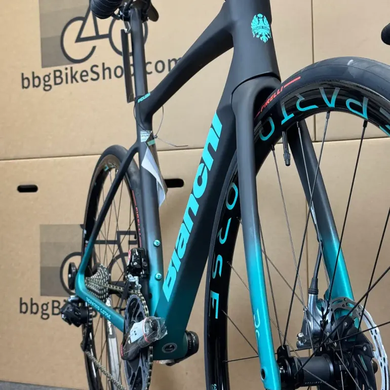 Used Bianchi Specialissima RC Sram Red eTap AXS 2024 2024 Road & Gravel, Black — image 4 of 14