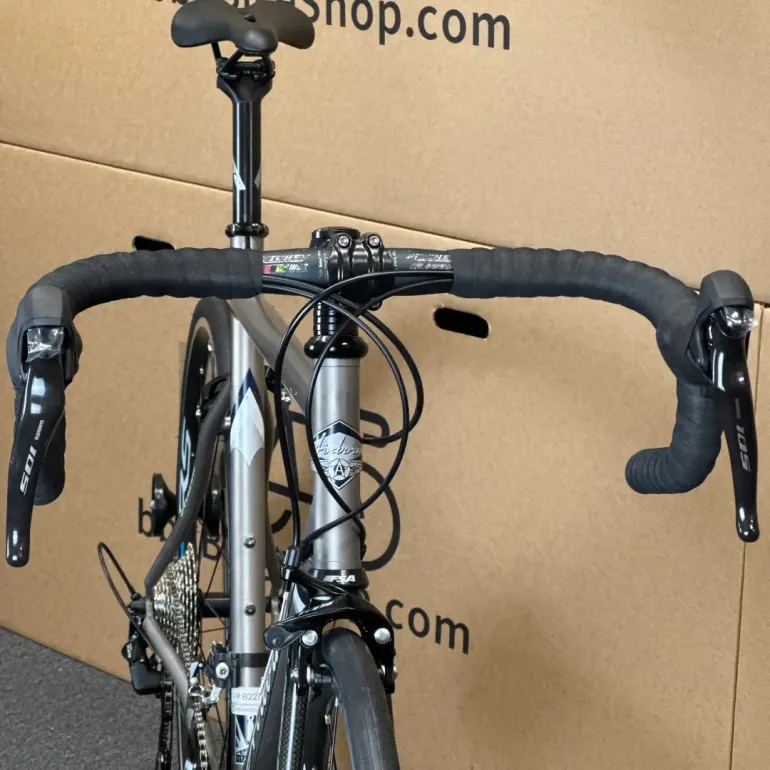 Used Airborne Airborne Zeppelin - Titanium Road Bike-2009 58cm (2009) 2009 Road & Gravel, Light Gray — image 5 of 7