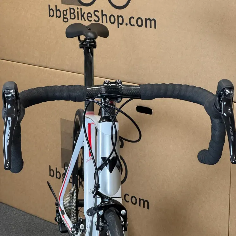 Used Eddy Merckx Eddy Merckx Mourenx 69 - 11-speed Shimano 105 55cm (2015) 2015 Road & Gravel, White — image 6 of 9