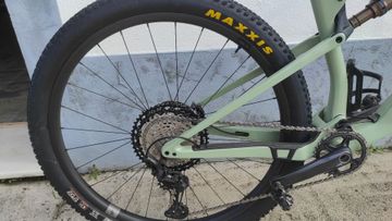 Gebrauchtes Orbea OIZ M10 TR 2022 2022 Mountainbike, Grün, 29 — Bild 4 von 13
