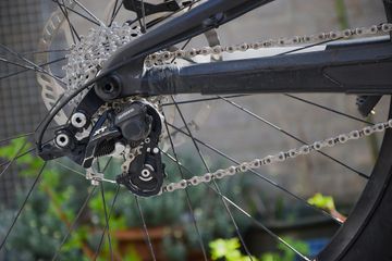 Santa Cruz V10 Shimano Deore XT 2018 Mountainbike d'occasion — image 4 sur 15