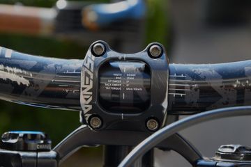 Santa Cruz V10 Shimano Deore XT 2018 Mountainbike d'occasion — image 15 sur 15