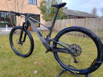Used Scott Spark RC Team 2023 2023 Mountainbike, Nero — image 5 of 7