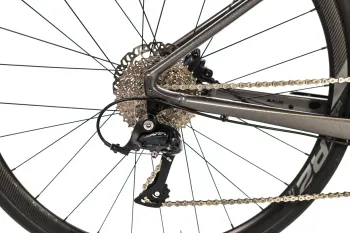 Used Giant Giant Revolt 2 Shimano Sora Disc Gravel Bike 2020, Size Small 2020 Road & Gravel — image 4 of 9