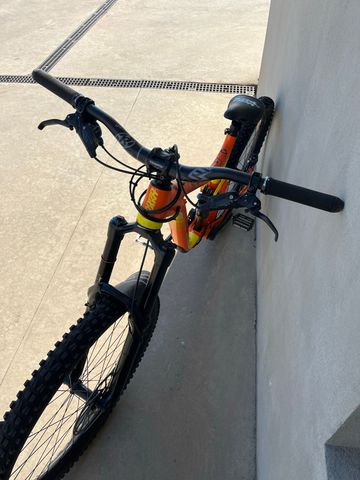 Tweedehands Giant Reign SRAM NX 2020 Mountainbike — afbeelding 4 van 12