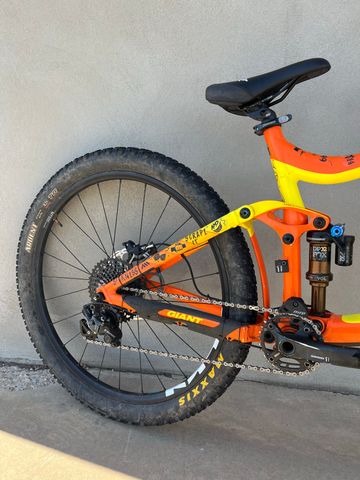 Tweedehands Giant Reign SRAM NX 2020 Mountainbike — afbeelding 2 van 12